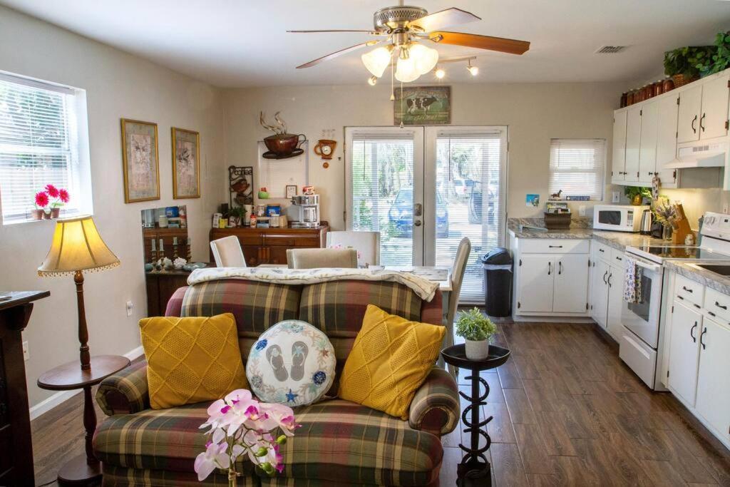 Beach Barn - 5Min To Pcola Beach Gulf Breeze Exterior photo